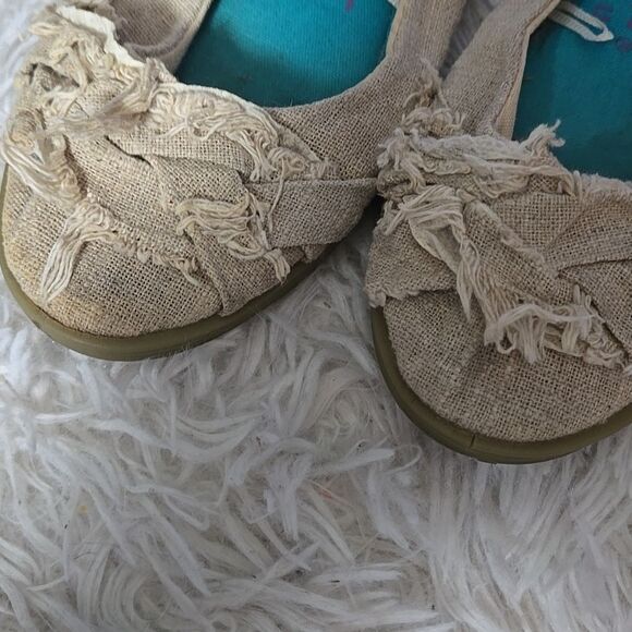 Blowfish Womens Burlap Crochet Lace Overlay Flats Slip On Tan Or Kids Size Shoe - Picture 17 of 17